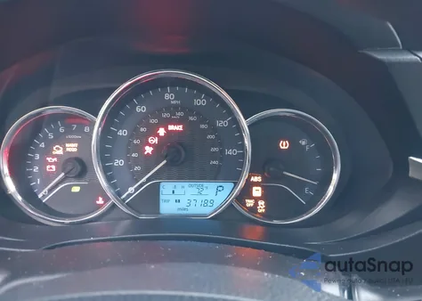 2016 Toyota Corolla Le z USA, uszkodzony, nr VIN 2T1BURHE8GC698620